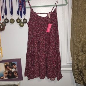 Burgundy floral dress w/ tag attached
